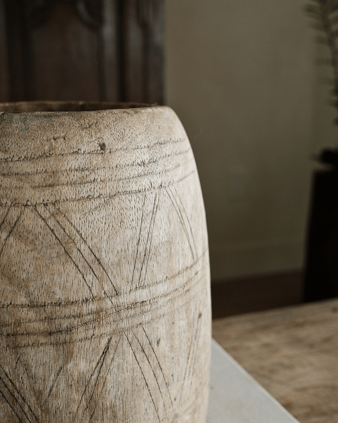 Bleached Teak Wood Pot 8"