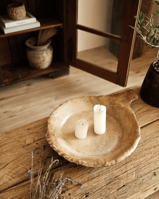 Textured Marble Parat 20.5"