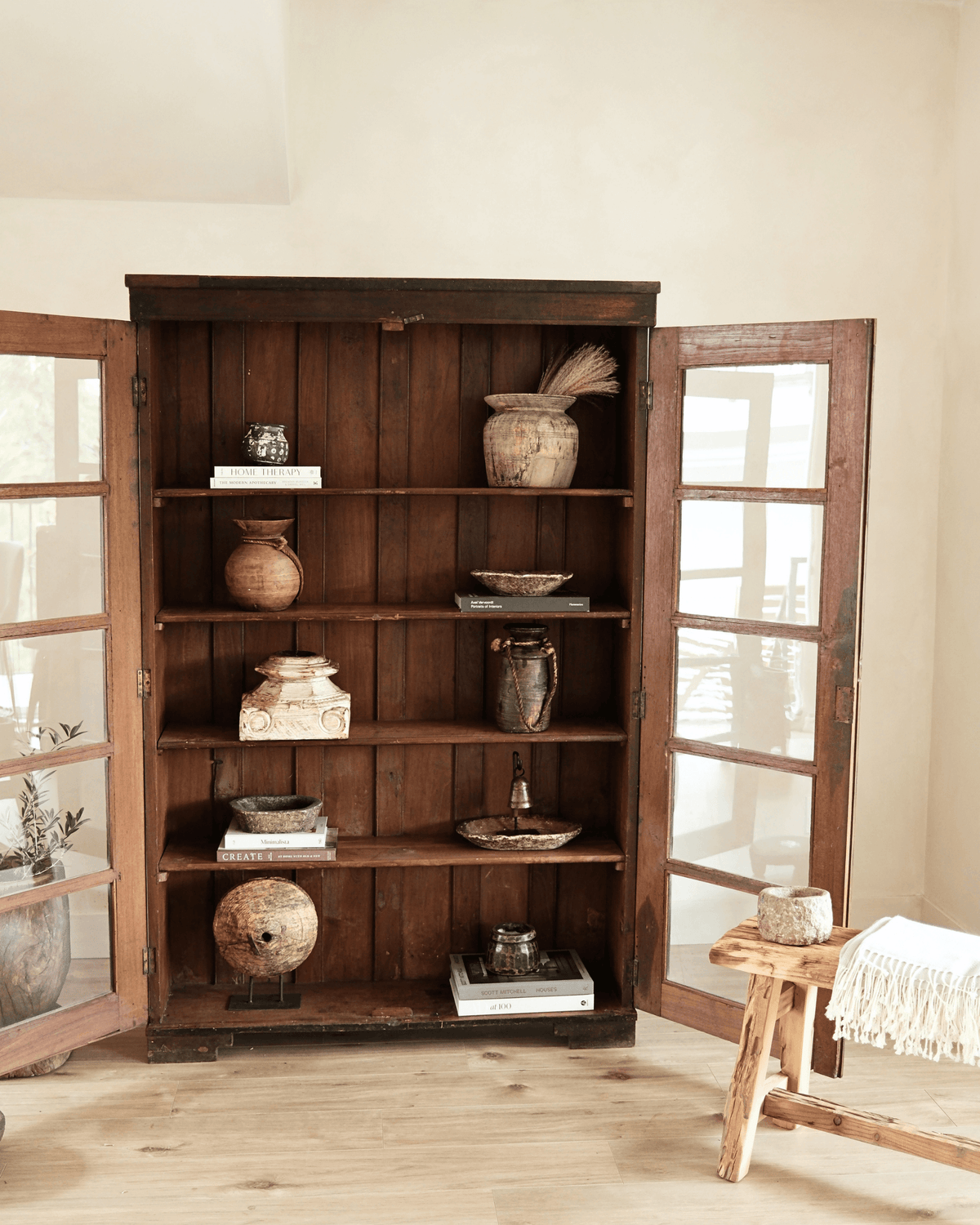 Antique Teak Wood Glass Almirah 8