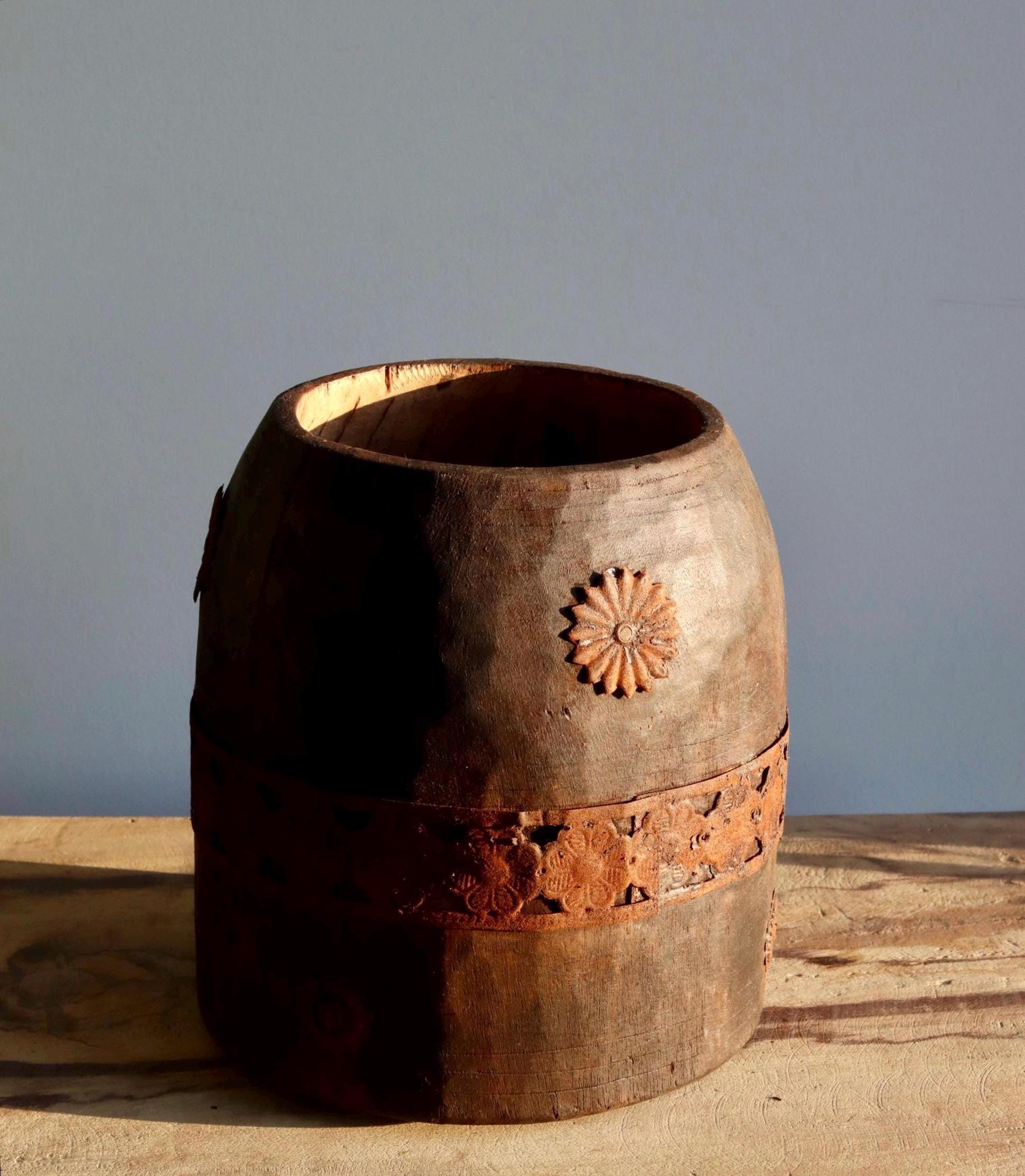 Vintage Wooden Maana Pot