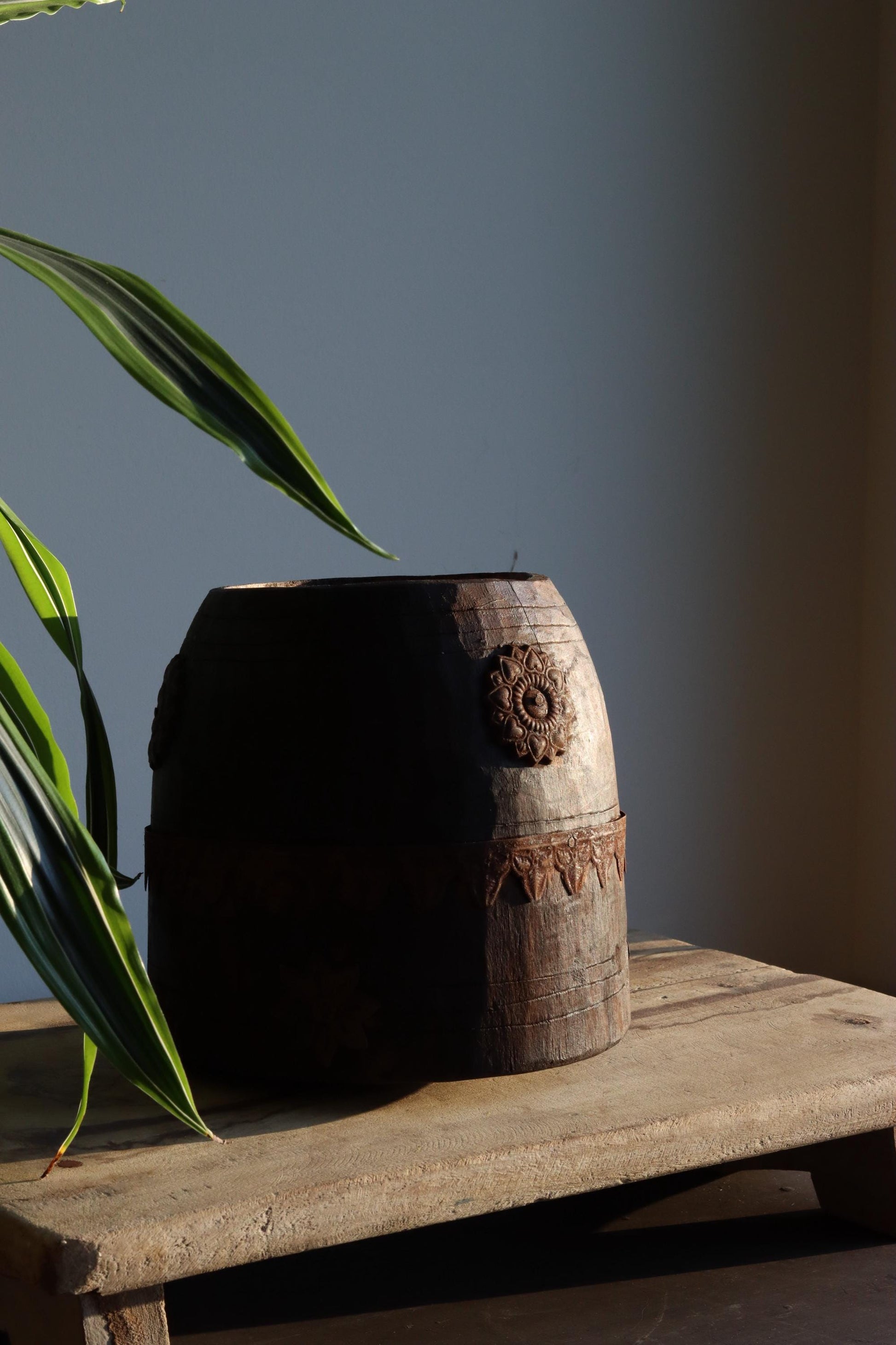 Vintage Wooden Maana Pot
