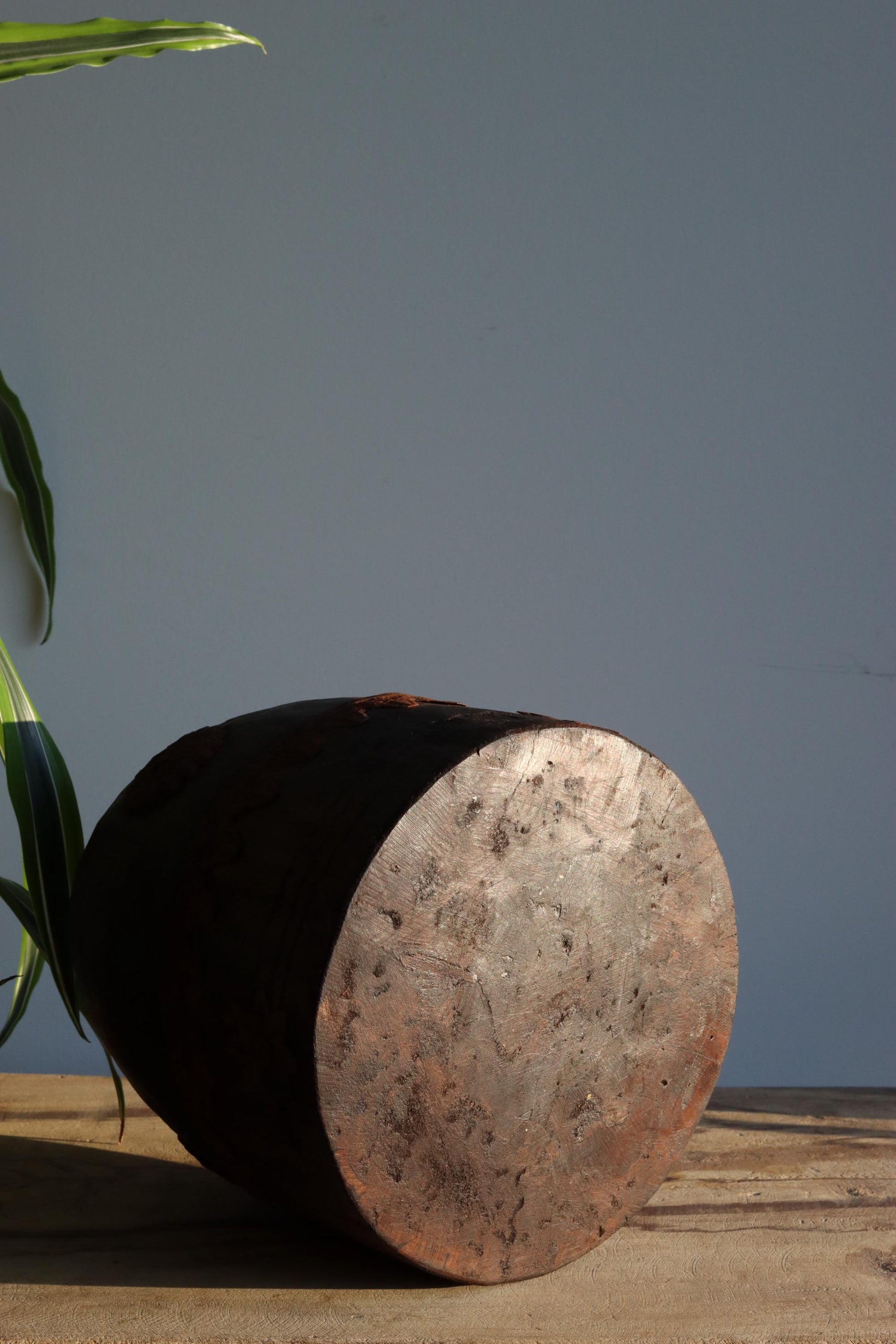 Vintage Wooden Maana Pot