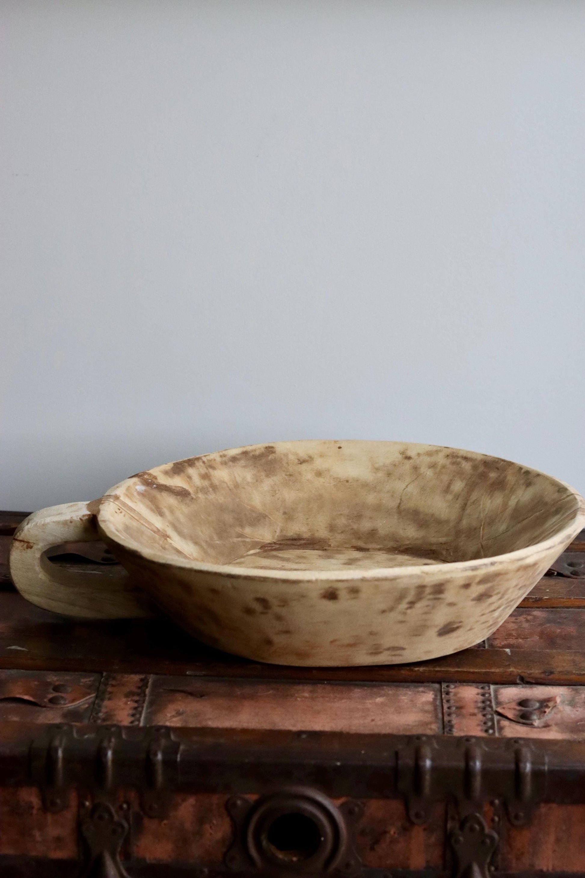 Wooden Vintage One Handle Tray (Parat) Bowl - Reclaimed and Rare Object (Assorted) | Wooden Bowl Rustic Vintage Parat Tray