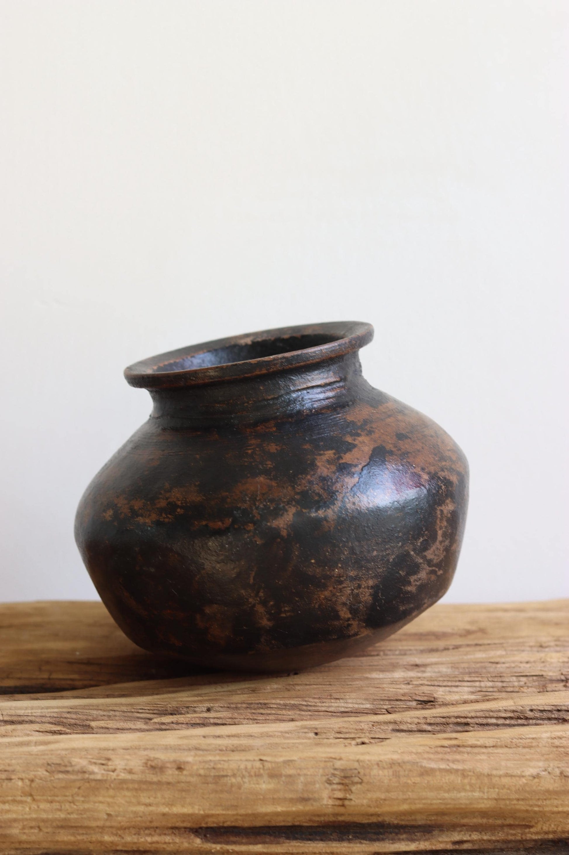 Medium Vintage Indian Clay Pot wd Stand , Rustic Pottery Vessels, Rustic Karnataka Terracotta Pot , Farmhouse Decor,  Antique Earthen Vessel