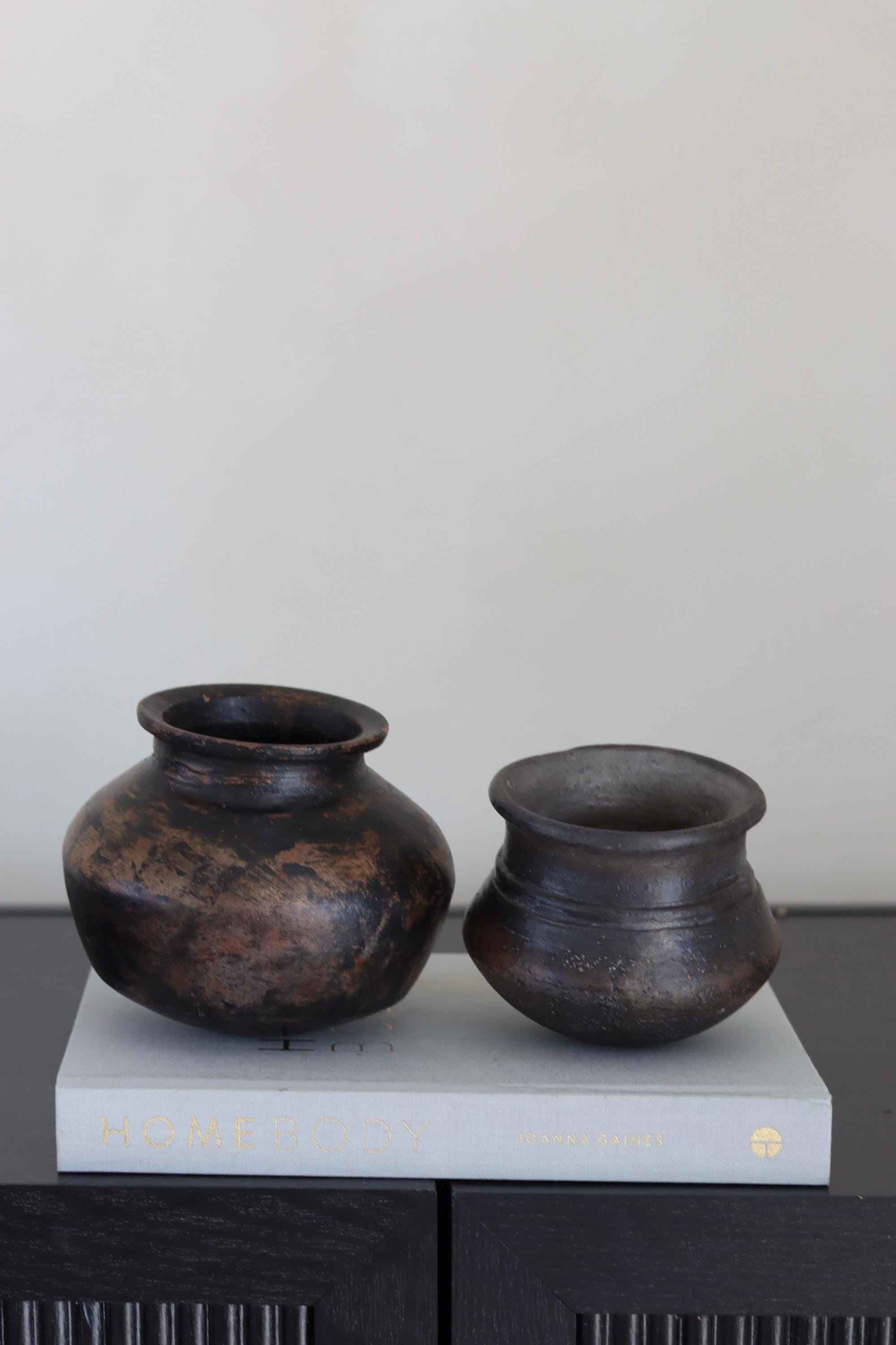 Medium Vintage Indian Clay Pot wd Stand , Rustic Pottery Vessels, Rustic Karnataka Terracotta Pot , Farmhouse Decor,  Antique Earthen Vessel