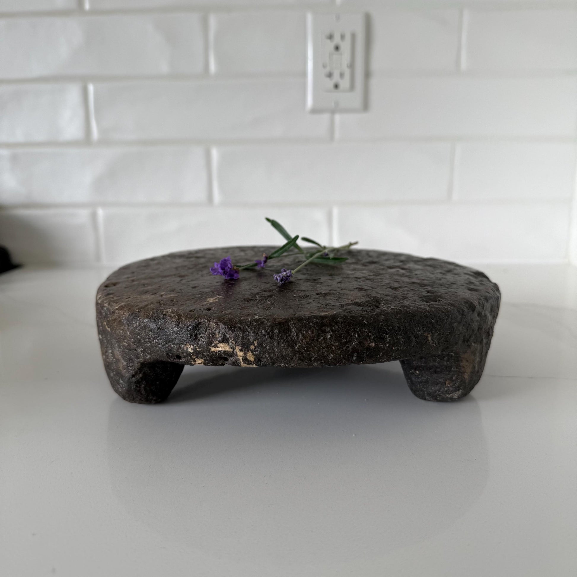 Vintage Stone Chapati Riser 9"