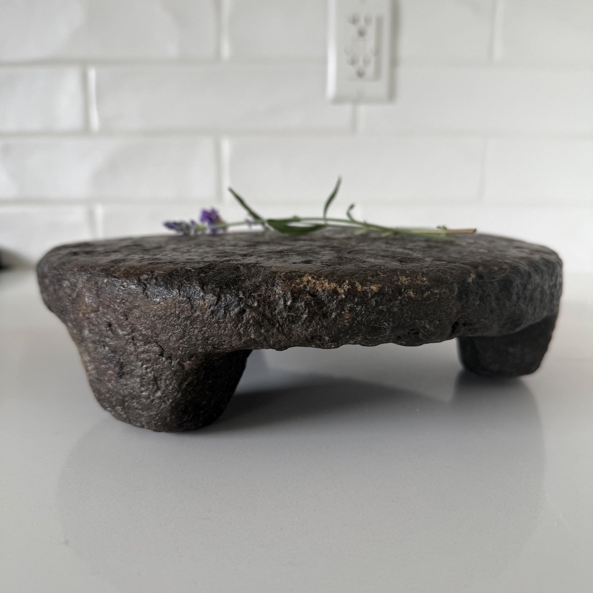 Vintage Stone Chapati Riser 9"