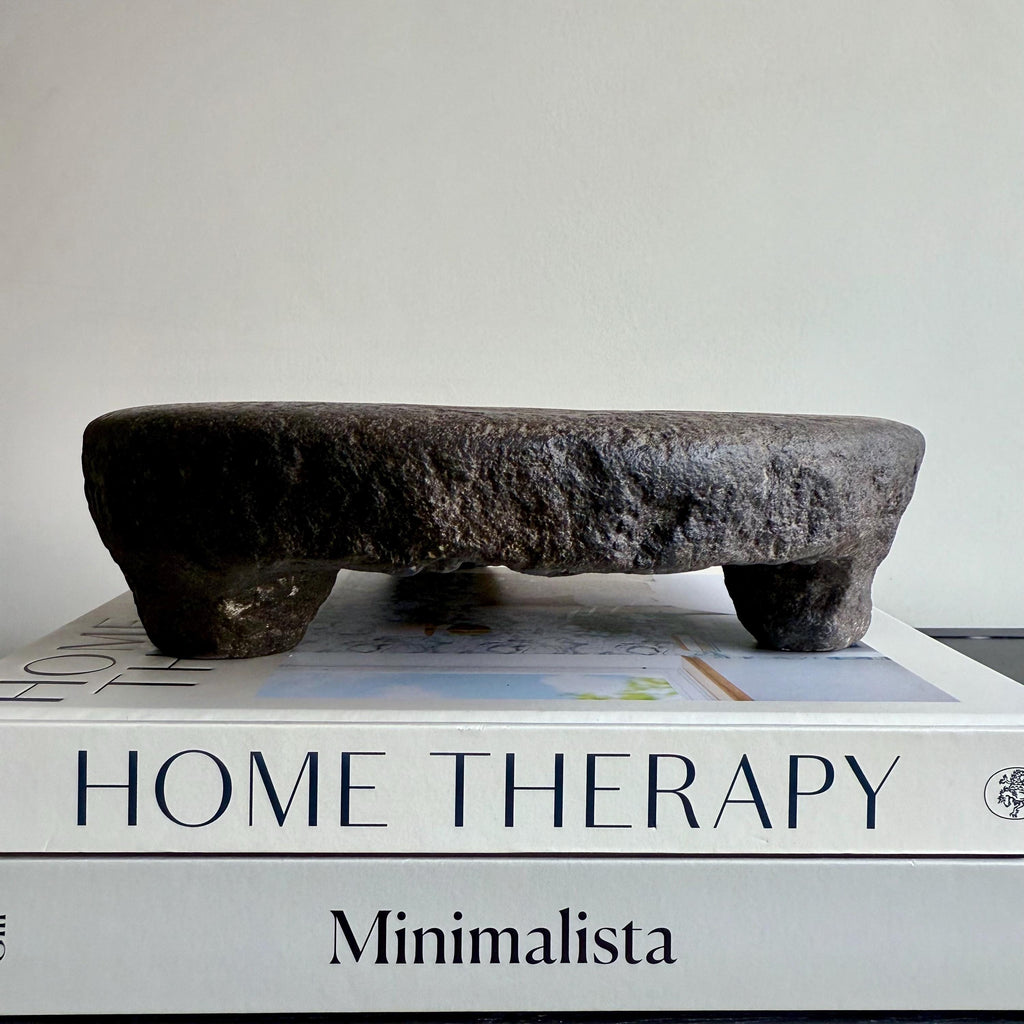 Vintage Stone Chapati Riser 9"
