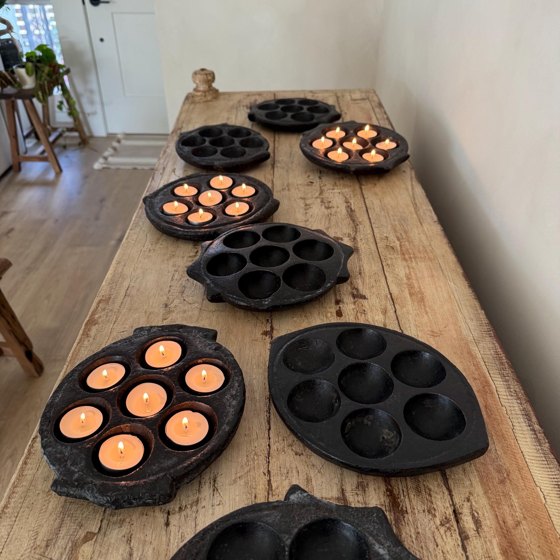 Vintage Black Hand Carved Stone Idli Plate (Assorted)