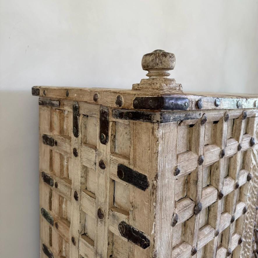 Antique Teak Wood Bar Top Counter