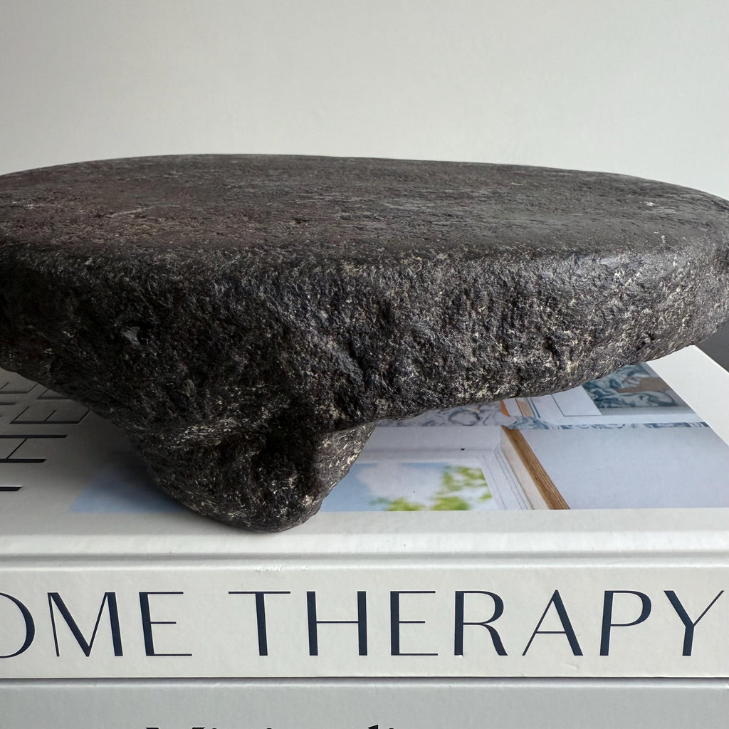Vintage Stone Chapati Riser 9"