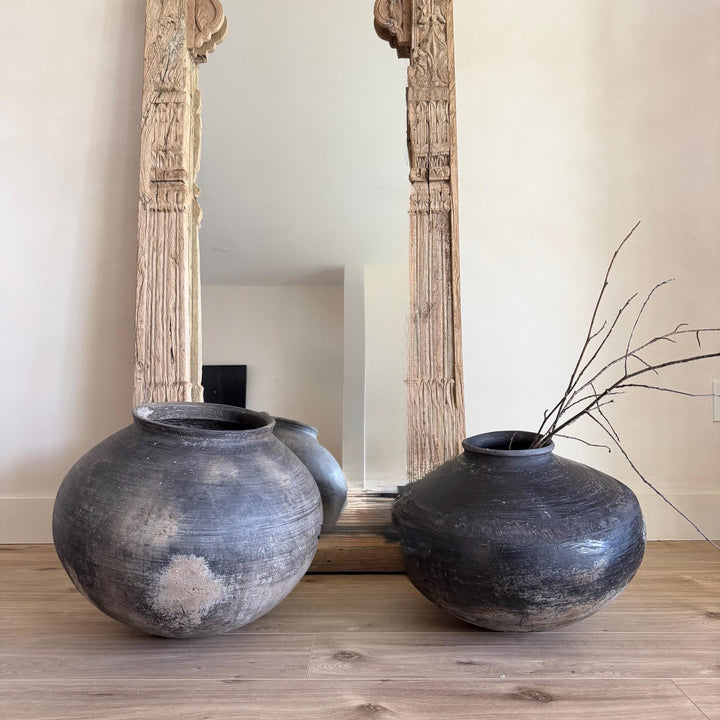 XL Rustic Vintage Clay Pot with Stand - Project Kalaā