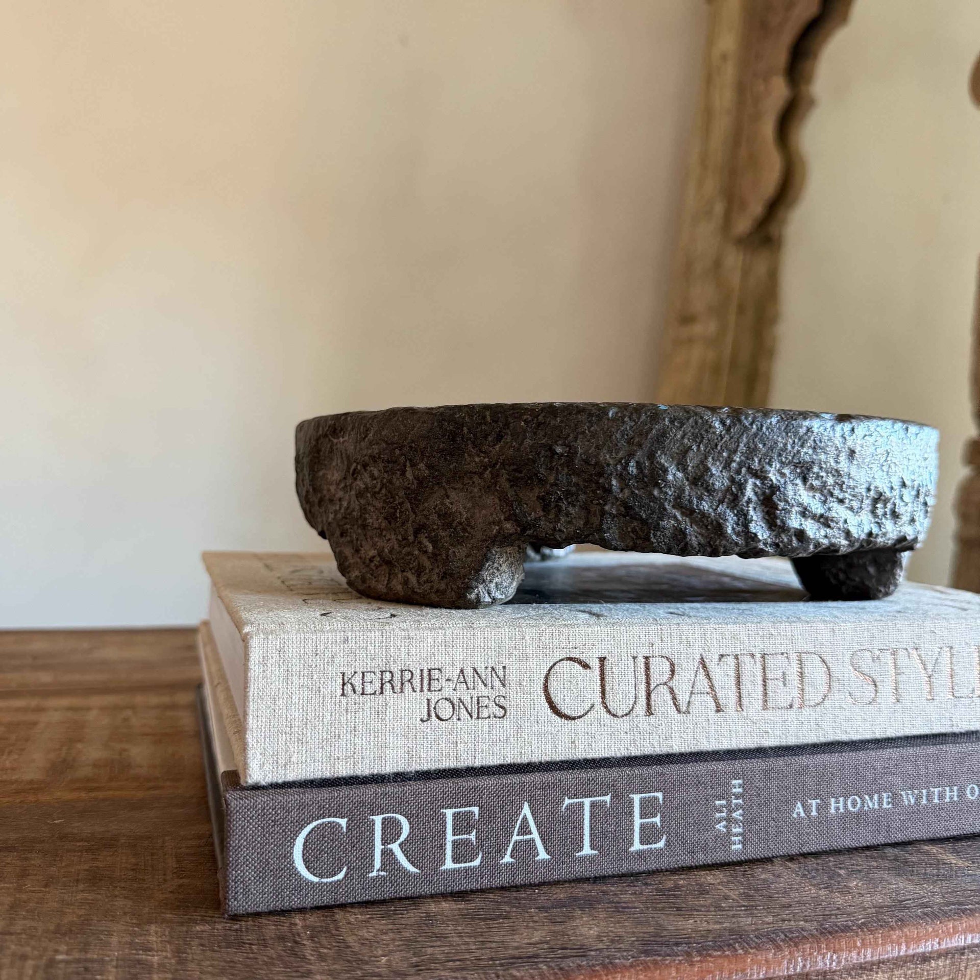 Vintage Stone Chapati Riser 9"