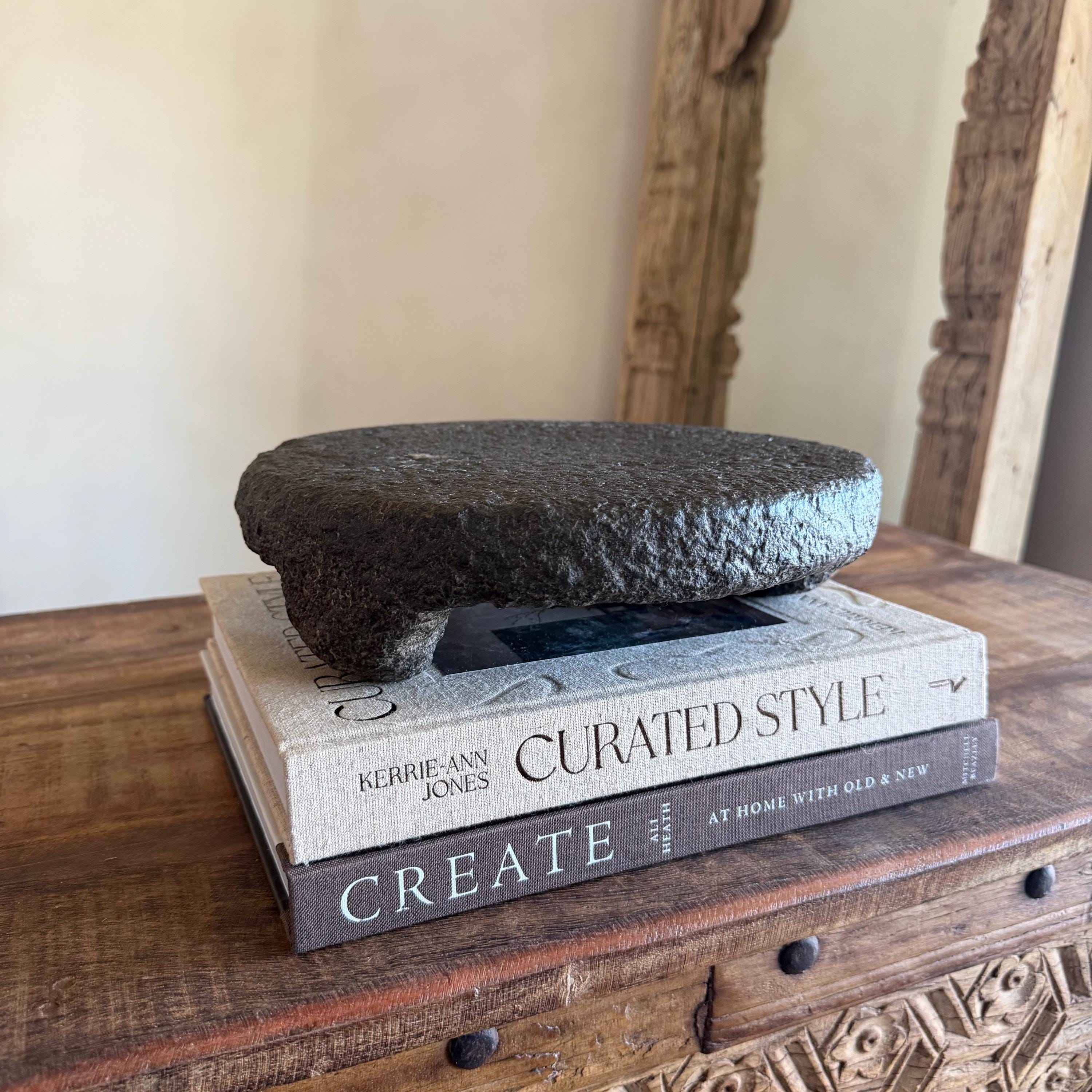 Vintage Stone Chapati Riser 10"