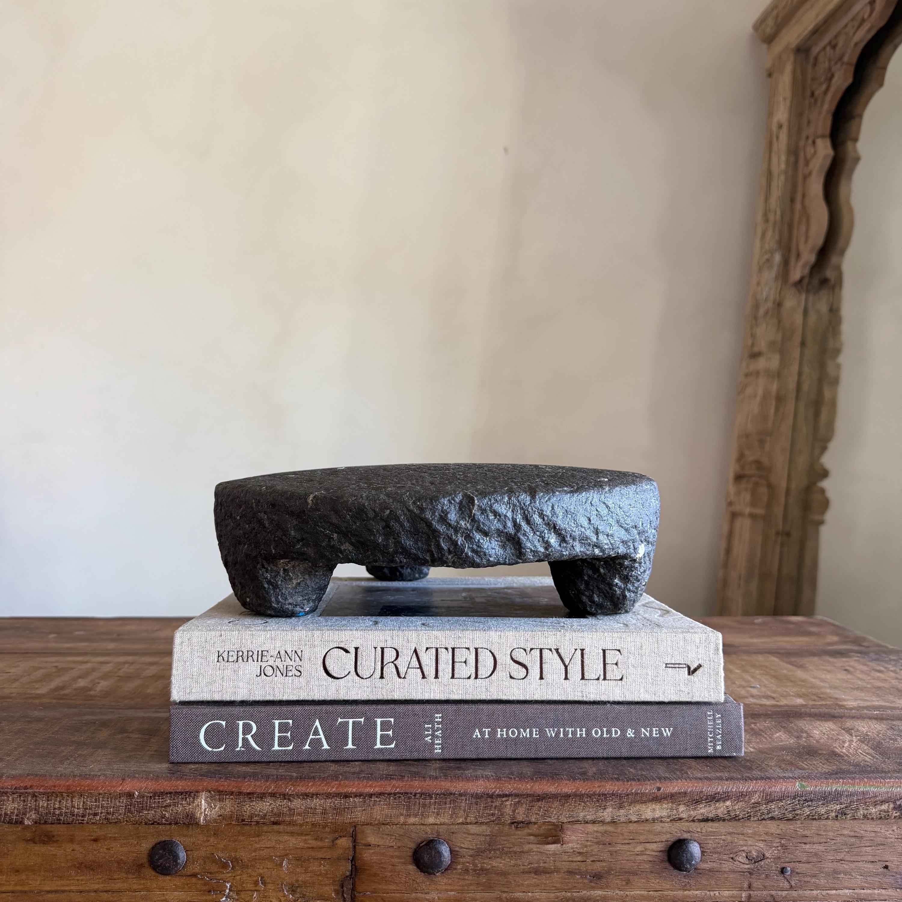 Vintage Stone Chapati Riser 10"