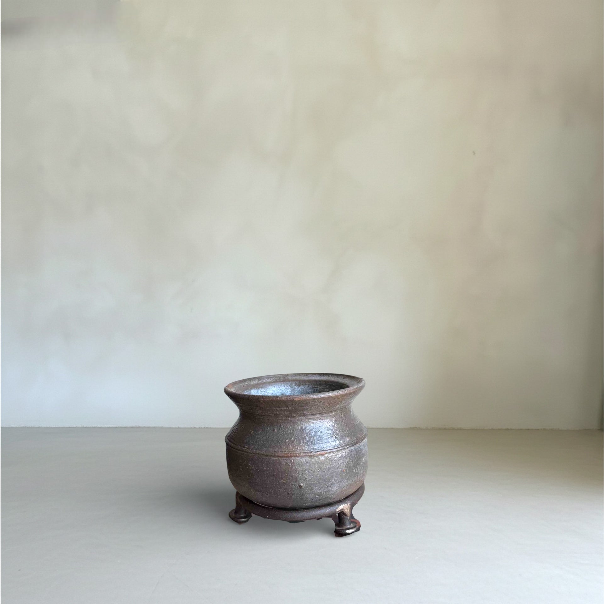 Mini Clay Pot 4