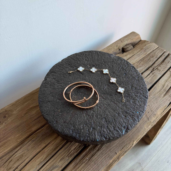 Vintage Stone Chapati Riser 9"