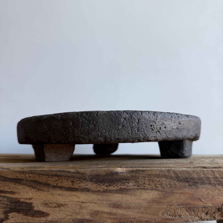 Vintage Stone Chapati Riser 9"