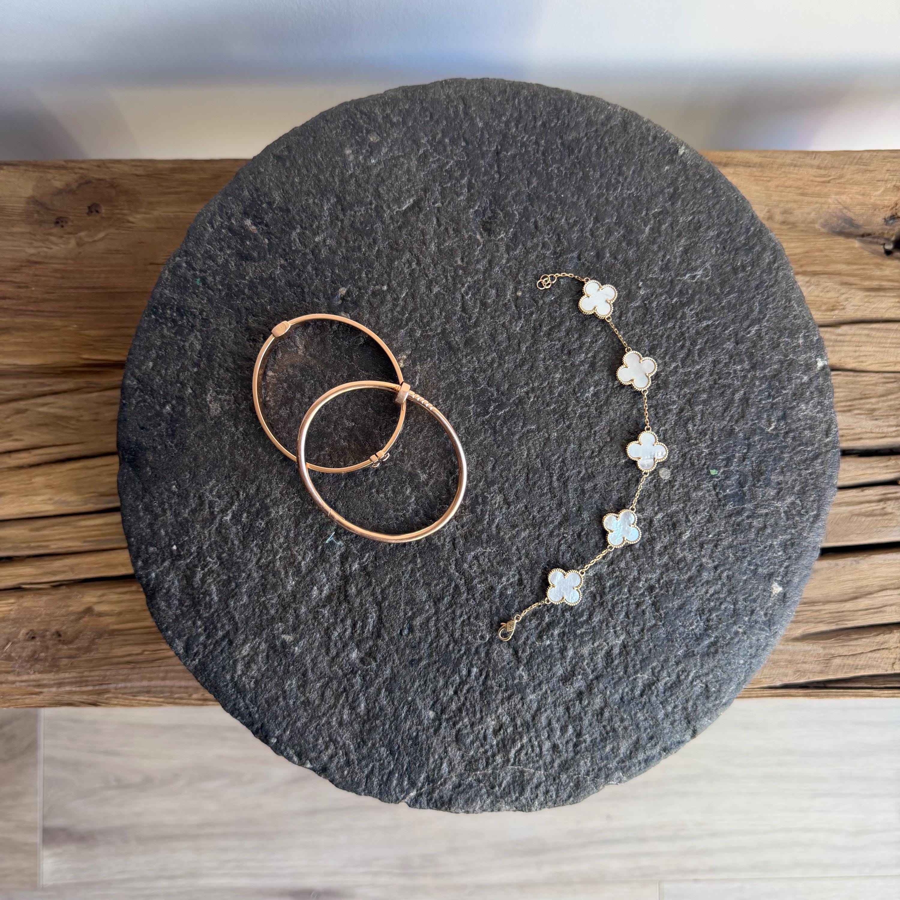 Vintage Stone Chapati Riser 10"