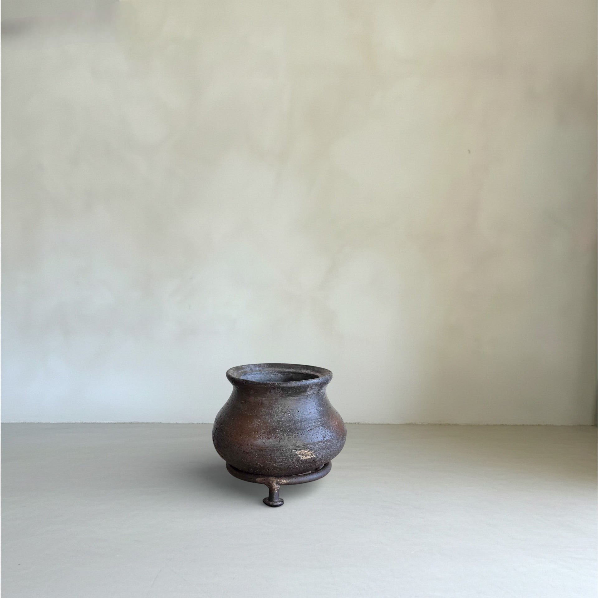Mini Clay Pot 16